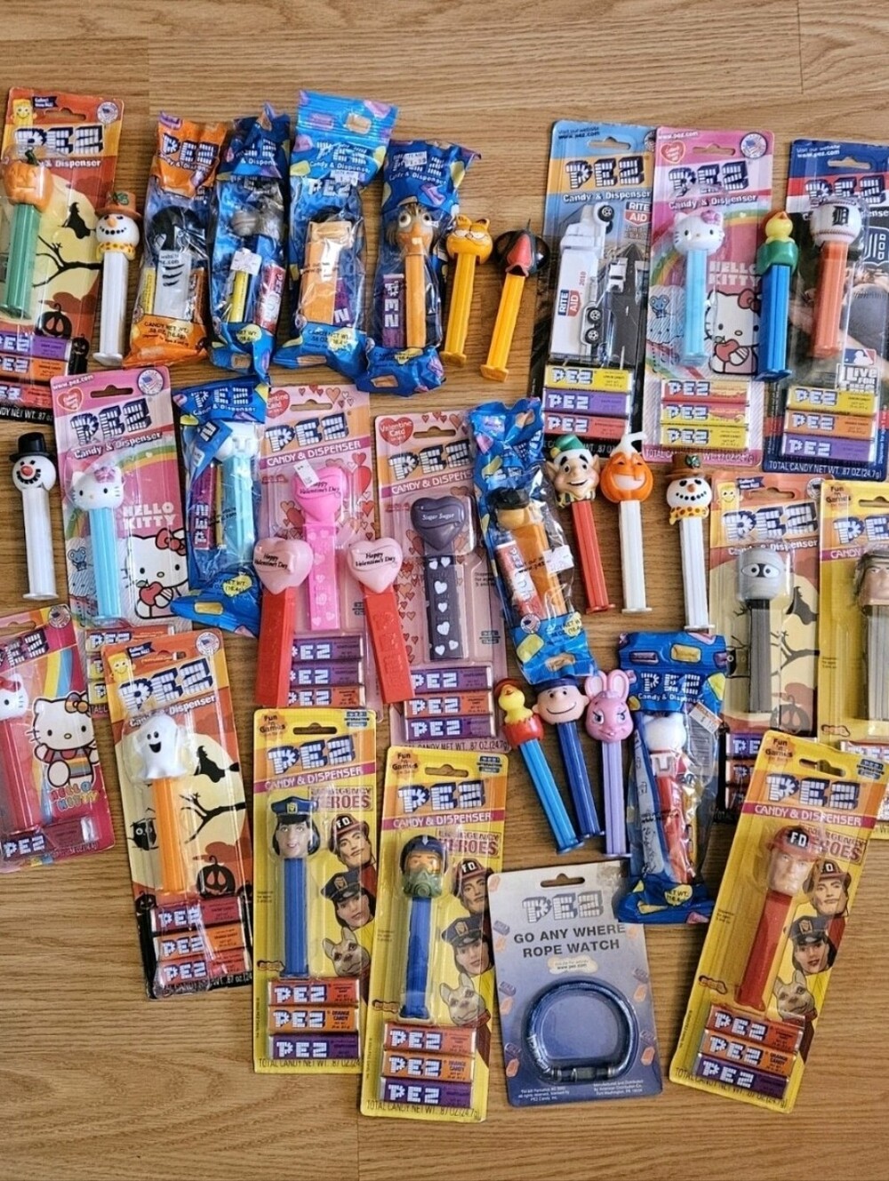 Vtg 1990s/00s Pez Dispenser Lot 35 Pieces Most New Shrek, Ice Age, Hello Kitty..